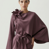 KAHVERENGİ PELERİN MODELLİ BLUZ